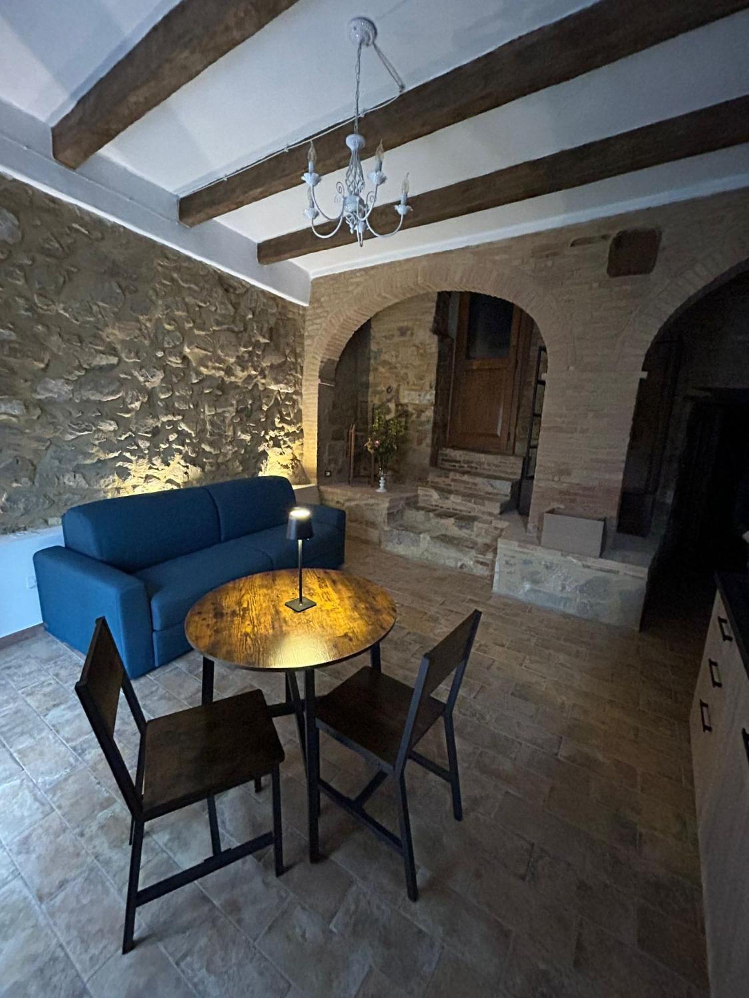 Borgo Di Mezzo Apartment Castelnuovo dellʼAbate Exterior foto