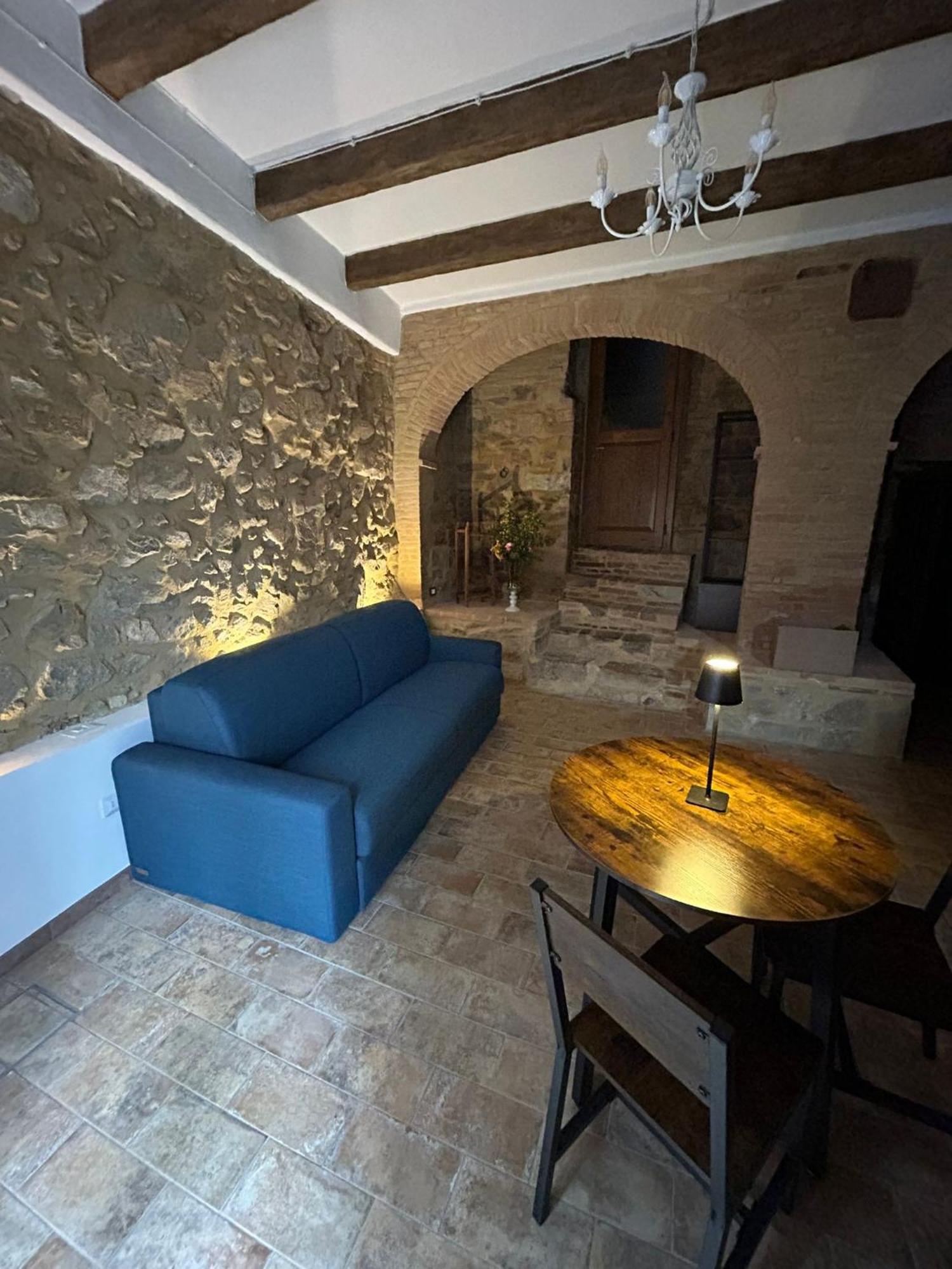 Borgo Di Mezzo Apartment Castelnuovo dellʼAbate Exterior foto